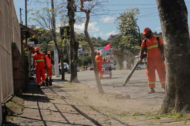 SERVIÇOS URBANOS