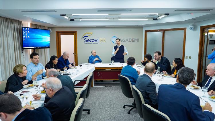 EXECUTIVO