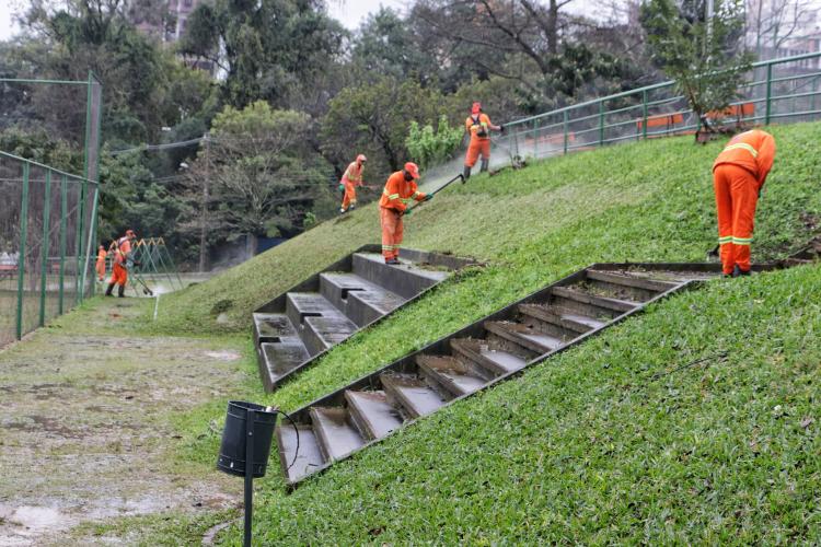 SERVIÇOS URBANOS 