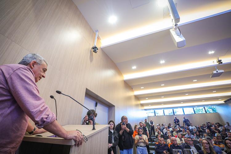 MEIO AMBIENTE URBANISMO E SUSTENTABILIDADE 