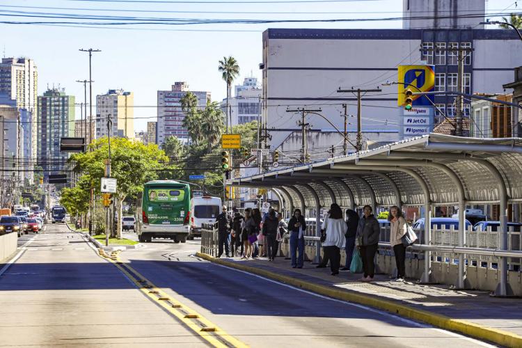 MOBILIDADE URBANA MOBILIDADE URBANA