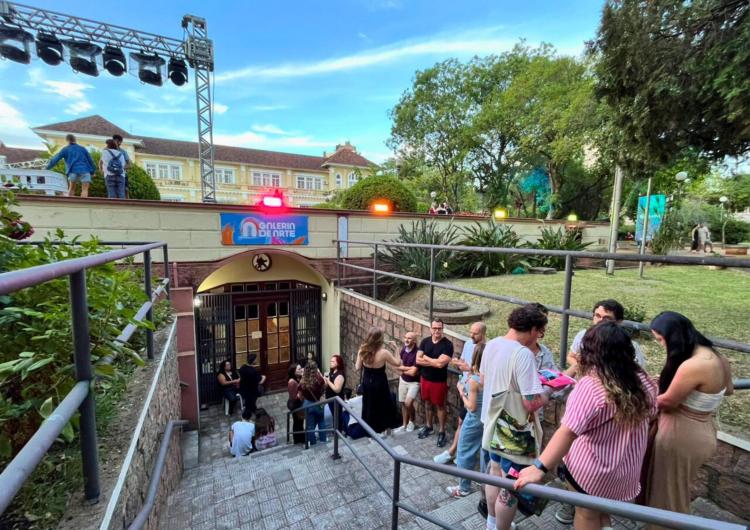 Camadas Urbanas permanece em cartaz na Galeria do Dmae até a sexta-feira