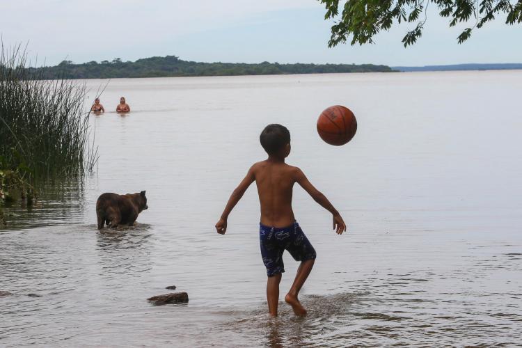 Cinco pontos da Orla do Guaíba estão em condições de receber banhistas