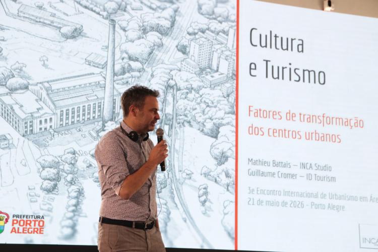 Palestra sobre a Estratégia de Turismo Cultural de Porto Alegre