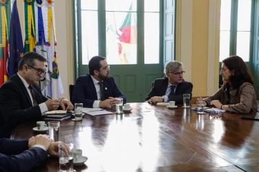 RELAÇÕES INSTITUCIONAIS