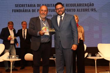 Habitação e Regularização Fundiária 