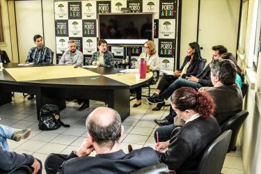 O grupo de trabalho organizado pela Secretaria Municipal de Desenvolvimento Social e Esporte (SMDSE) reuniu-se na manhã desta segunda-feira, 24, para definir a acolhida  ao grupo de 70 venezuelanos que desembarcam nesta terça-feira, 25, em Porto Alegre.