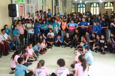 Evento reúne cerca de 800 pessoas de diferentes gerações