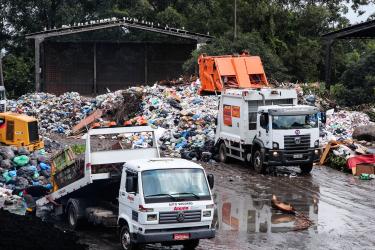 DMLU lança pregão para transbordo e transporte de resíduos
