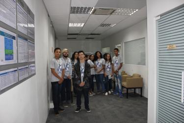 Jovens do pescar visitaram a sede da Procempa