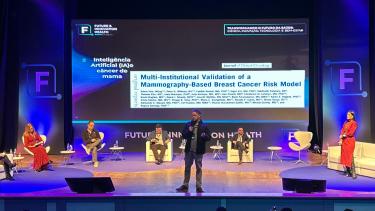 Márcio apresentando sobre a Mirai