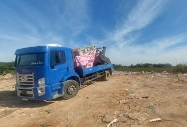 Operação integrada prende quatro homens por descarte irregular de lixo no bairro Arquipélago