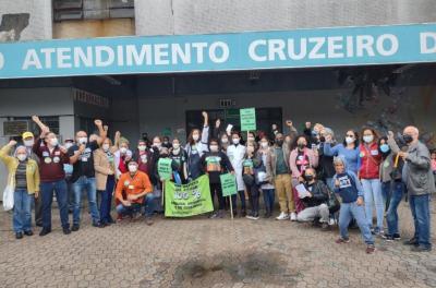 “Saúde não é Mercadoria, Postão resiste” manifestaram os presentes no ato em defesa da emergência em Saúde Mental do PACS