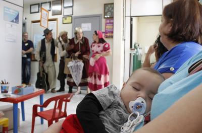 Das 10h30 às 18h, haverá evento especial ao lado da chaminé da Usina do Gasômetro, com mamaço coletivo previsto para ocorrer às 15h