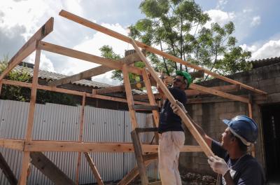 Com o objetivo de envolver a comunidade para participar da gestão do Centro de Artes e Esportes Unificados (CEU) da Restinga, a equipe que forma a Unidade Gestora Local (UGL), com representantes das secretarias municipais, começou nesta terça-feira, 18, a segunda etapa da mobilização social.