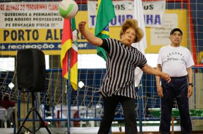 A  17ª edição dos Jogos Municipais da Terceira Idade encerra-se nesta quarta-feira, 3, no Ginásio Tesourinha (avenida Erico Verissimo, s/n, bairro Menino Deus).