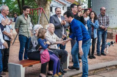 A Praça Mafalda Verissimo, na zona Leste de Porto Alegre, foi revitalizada e entregue à população nesta quinta-feira, 4. O projeto foi executado graças à adoção do projeto por duas empresas e a participação da comunidade.