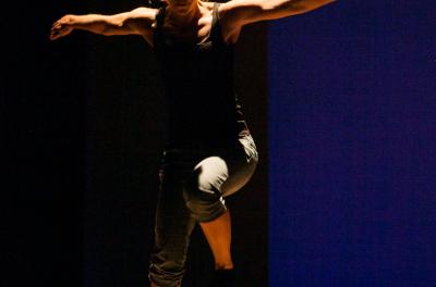 Tímpano conta por meio da dança o trajeto das ondas sonoras