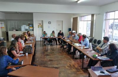 Sensível à política que garanta o atendimento ao idoso de extrema vulnerabilidade em instituições de longa permanência, a Prefeitura de Porto Alegre apresentou ao Conselho Municipal do Idoso (Comui) uma proposta de cofinanciamento.