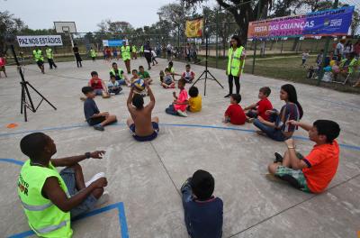 Em virtude da previsão de chuva na sexta-feira,12, a Festa Municipal das Crianças está transferida para o domingo, 14, a partir das 14h no Parque Marinha do Brasil, em frente à sede da Diretoria de Esporte Recreação e Lazer da Secretaria Municipal de Desenvolvimento Social e Esporte