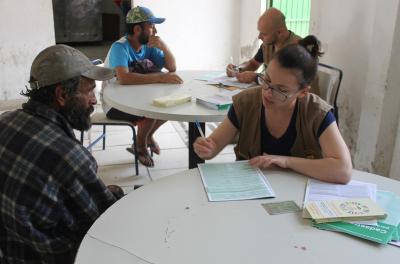 Técnicos da Saúde realizaram a medição de pressão e glicose, testes de detecção de tuberculose