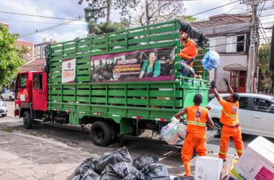 O Departamento Municipal de Limpeza Urbana (DMLU) trabalha normalmente com todas as coletas durante o feriado: domiciliar, seletiva e de lixo público