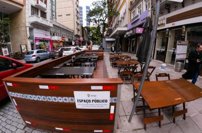 Instalação de parklets ficará mais ágil até o fim do ano