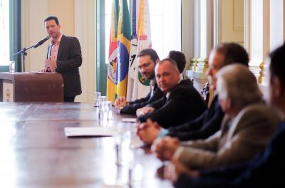 “Vamos entregar um serviço público de qualidade, otimizando recursos, com mais eficiência e confiabilidadeâ€, diz o prefeito.