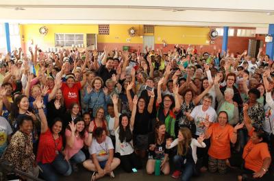 Fasc leva 350 idosos para colônia de férias em Tramandaí