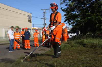 Prefeitura divulga programação de roçada e capina nesta quinta