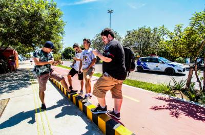 Orla do GuaÃba recebe o primeiro dia do Pokémon Go na Capital