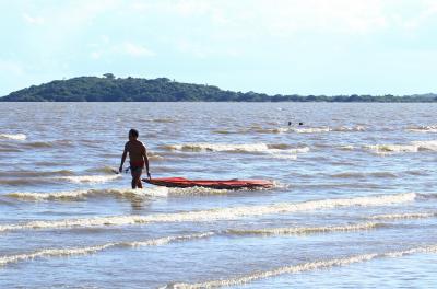 Carnaval com praias do Lami e Belém Novo adequadas para banho