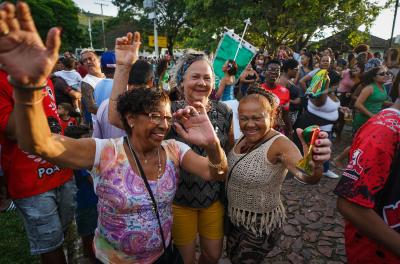 carnaval de rua comunitário