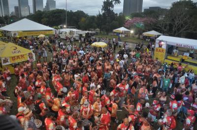 Carnaval na orla do GuaÃba