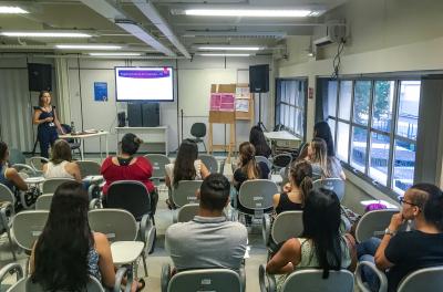 Residentes do GHC recebem capacitação em imunizações