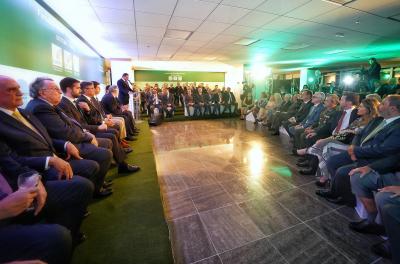 Prefeito e vice participam da posse da Farsul