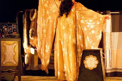 Fantástico circo de um homem só no Teatro Renascença