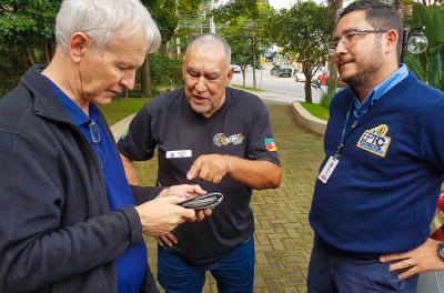 Taxista devolve carteira com mais de R$ 1,2 mil na Capital