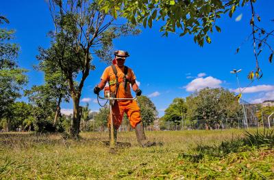 Semana terá capina, corte de grama e limpeza em 59 praças