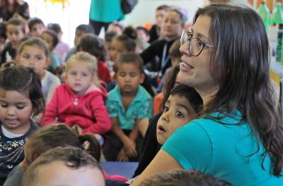 Prefeitura nomeia 100 professores para a rede municipal