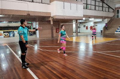 Juiz da Fifa apita classificatória do Futsal Feminino