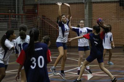Vôlei e handebol nos Jogos Abertos de Porto Alegre nesta sexta