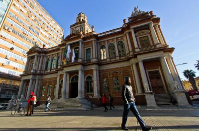 Prefeitura paga integralmente folha de servidores nesta sexta