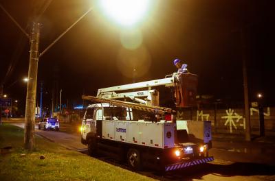 SMSUrb faz manutenção em 298 pontos de iluminação nesta quarta
