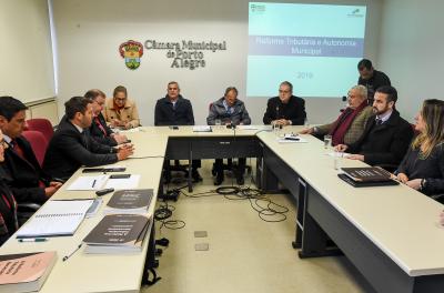 MunicÃpio apoia simplificação da reforma tributária