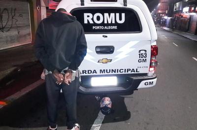 Guarda Municipal detém homem com simulacro de arma de fogo