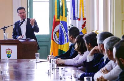 Marchezan anuncia maior contrato de manutenção de praças e parques