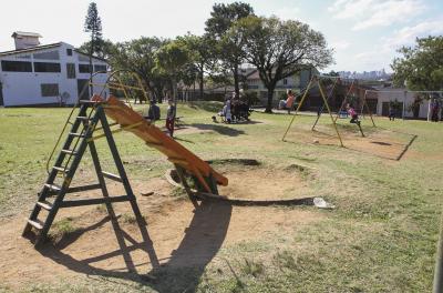  Praça da Amizade recebe revitalização de pavimento e mobiliário