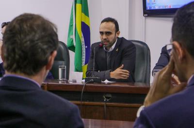 Thiago Ribeiro