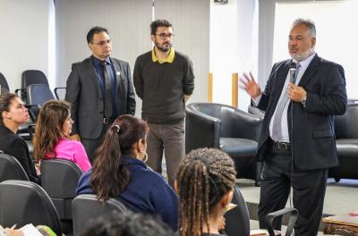 escola de inteligência